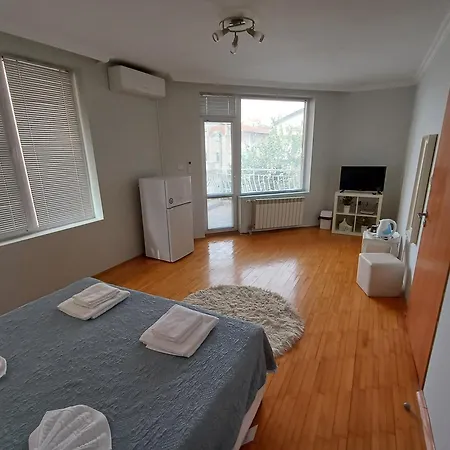 Guest Deva Burgas City