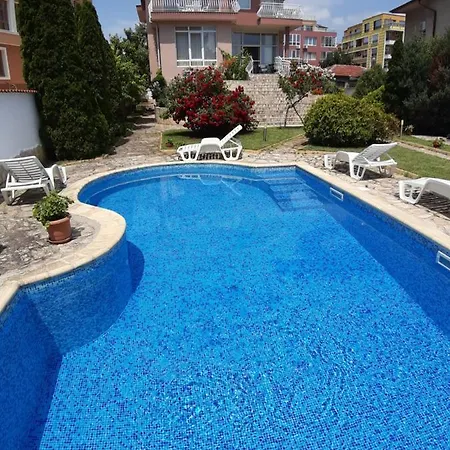 Guest Deva Burgas City