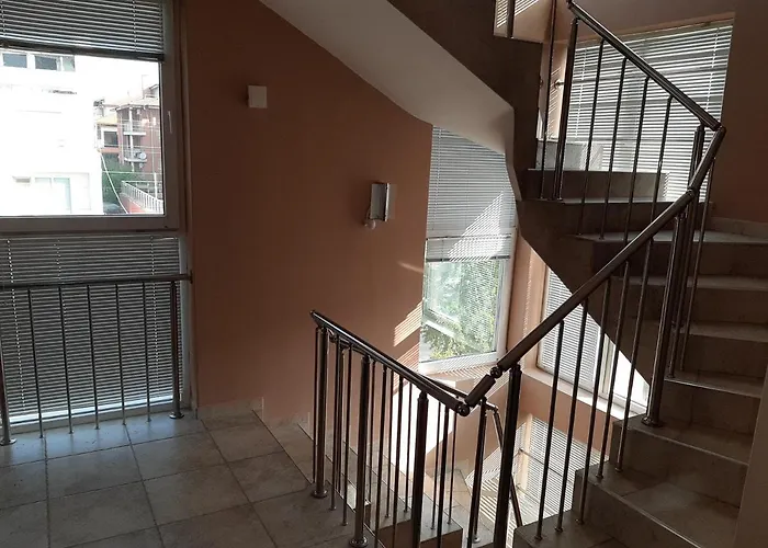 Guest Deva 3* Burgas